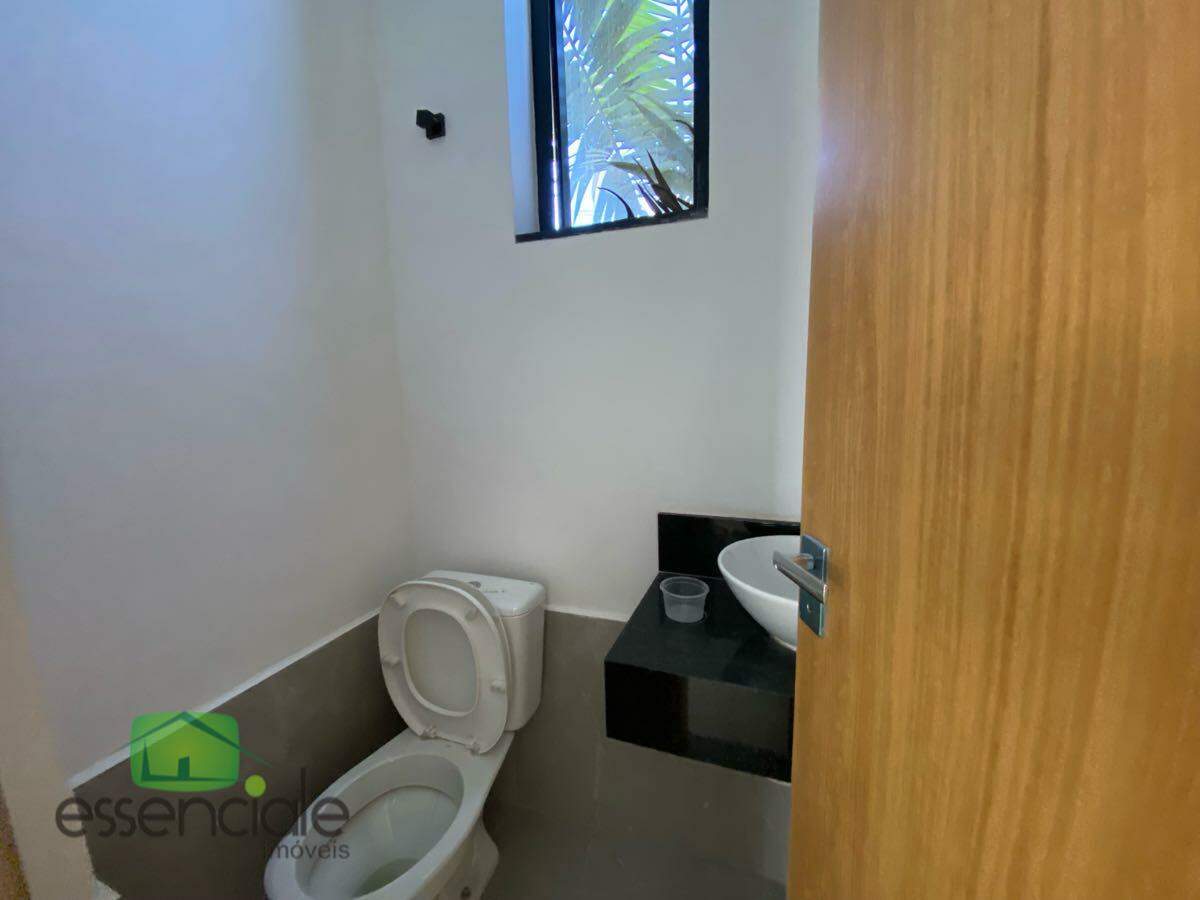 Casa com 140 m² e 3 quartos no bairro Alvorada à venda por R$ 790.000
