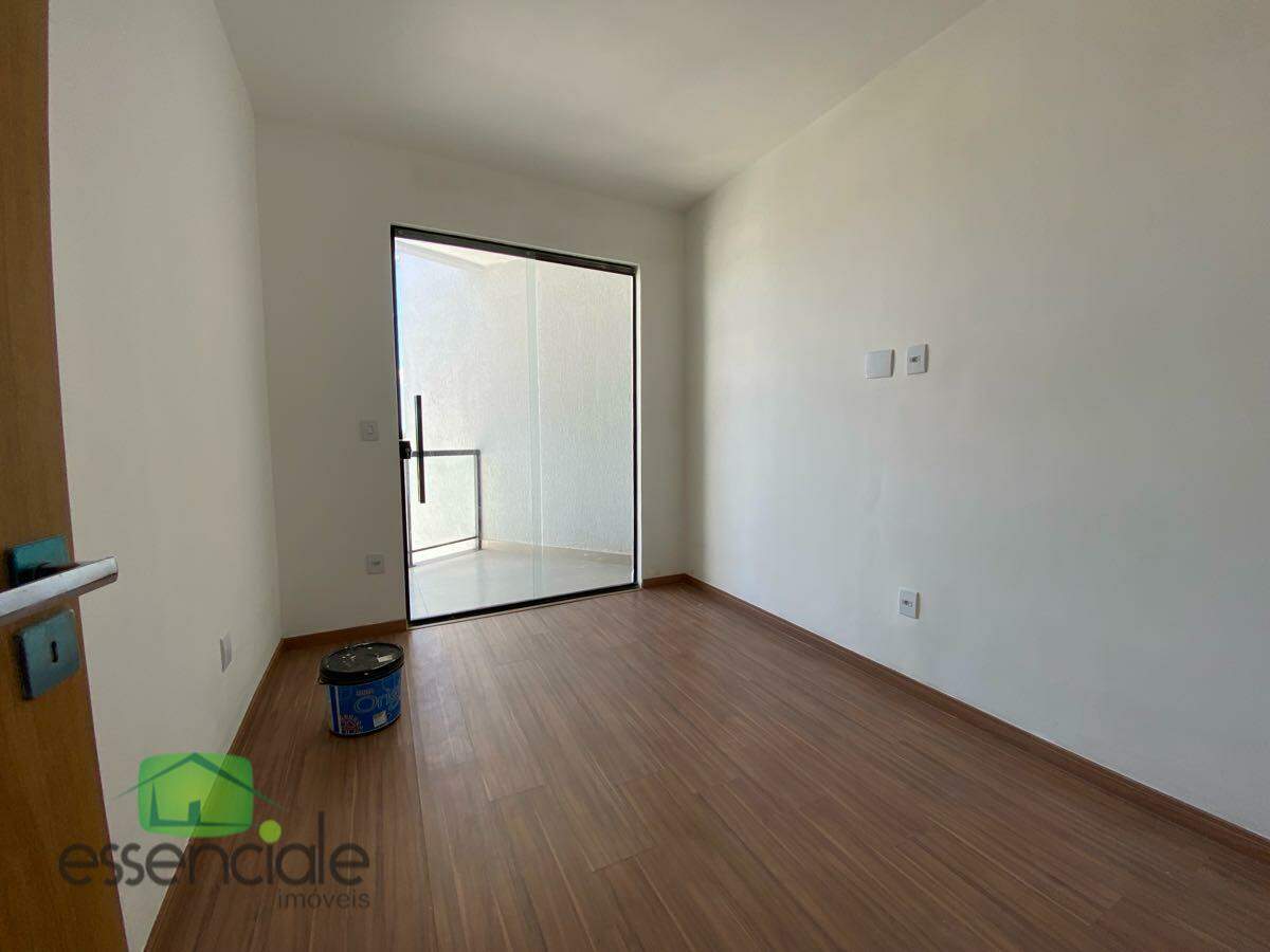 Casa com 140 m² e 3 quartos no bairro Alvorada à venda por R$ 790.000