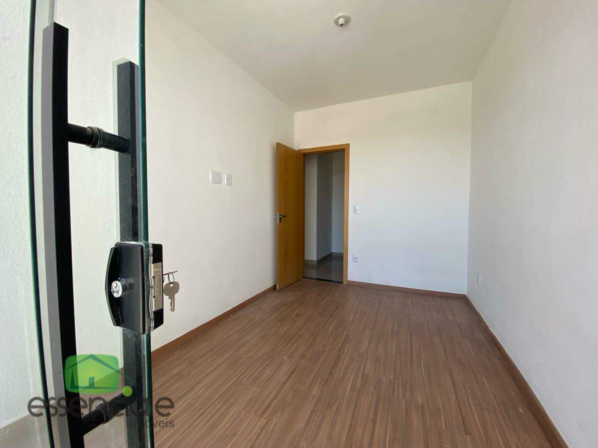 Casa com 140 m² e 3 quartos no bairro Alvorada à venda por R$ 790.000