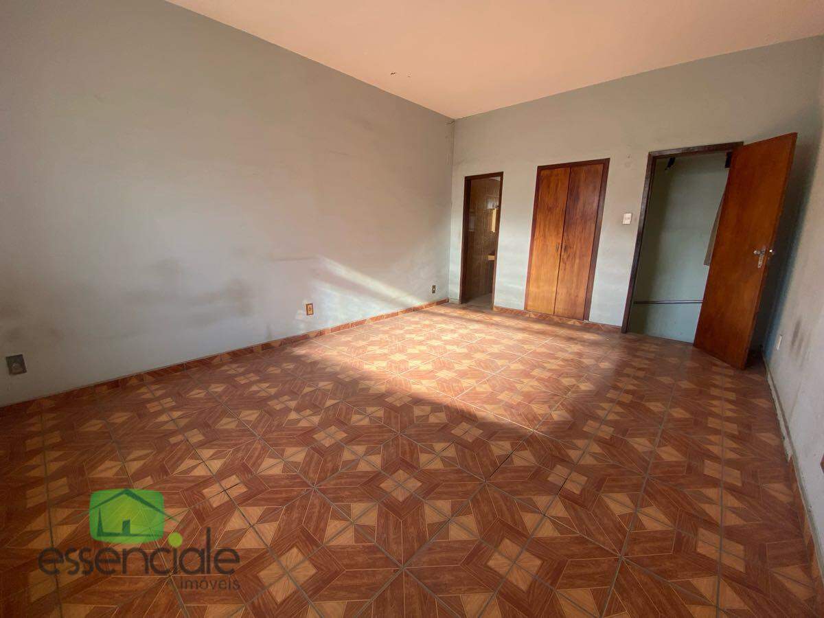 Casa de 360m² e 5 quartos no bairro Jardim Industrial à venda por R$ 840.000