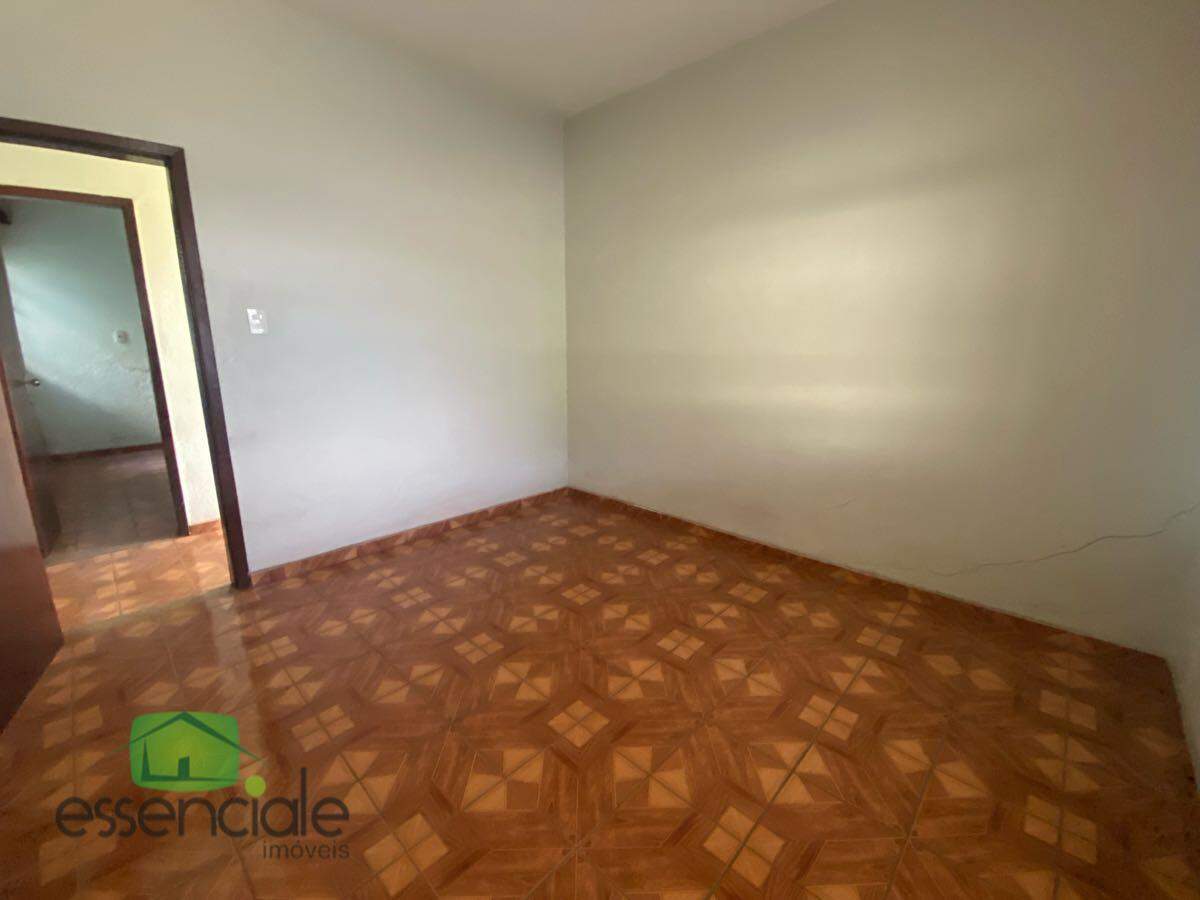 Casa de 360m² e 5 quartos no bairro Jardim Industrial à venda por R$ 840.000