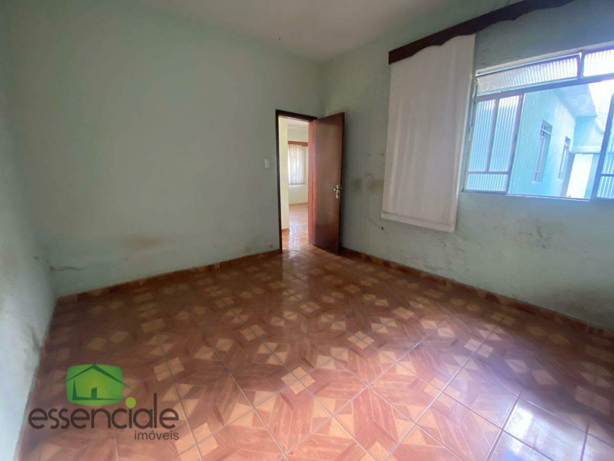 Casa de 360m² e 5 quartos no bairro Jardim Industrial à venda por R$ 840.000