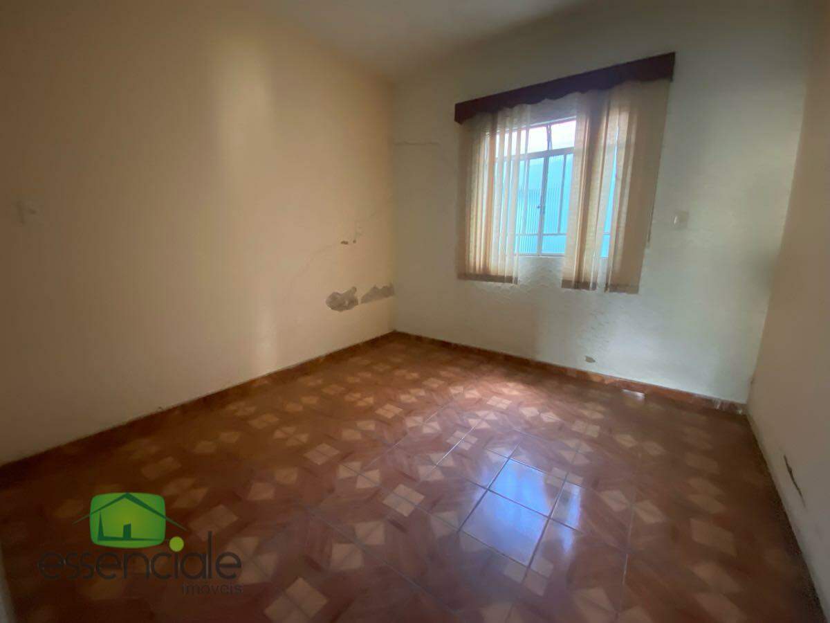 Casa de 360m² e 5 quartos no bairro Jardim Industrial à venda por R$ 840.000