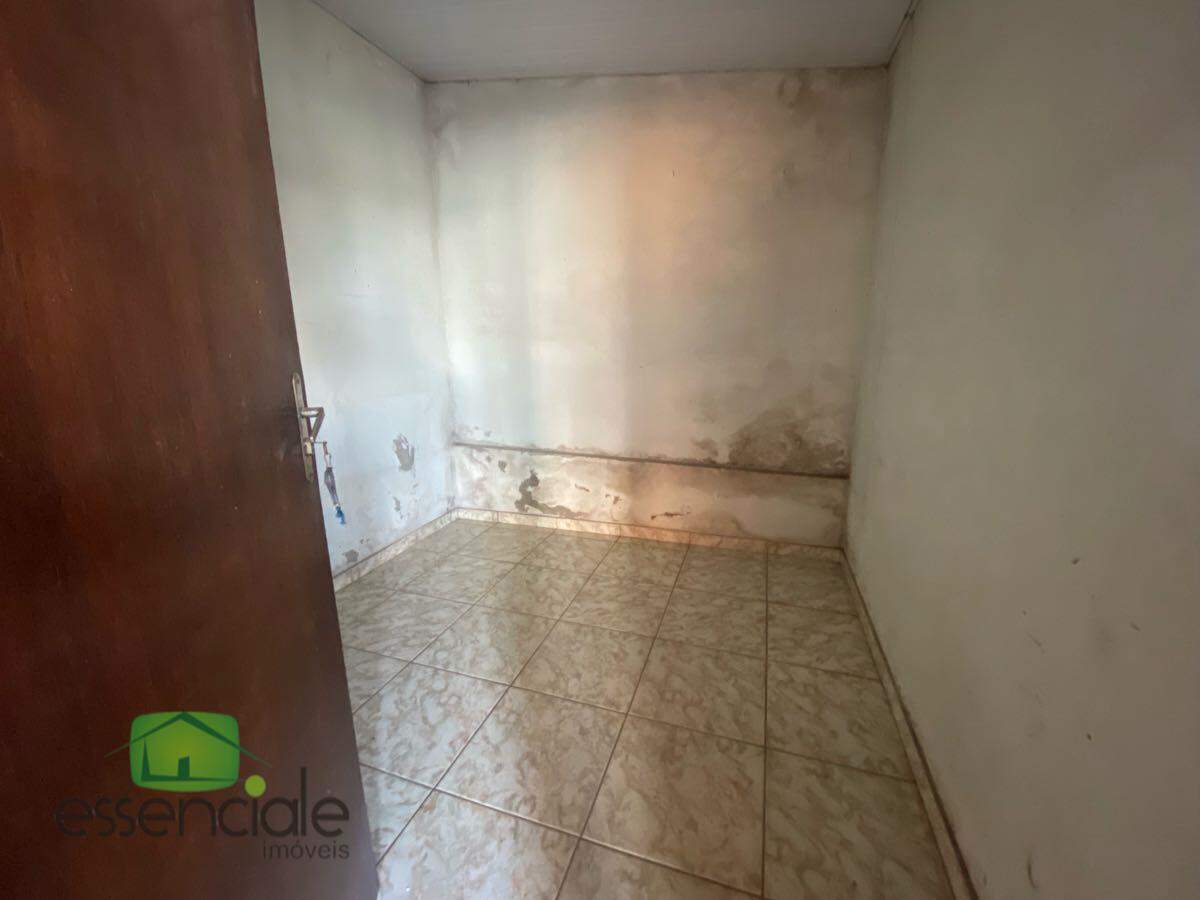 Casa de 360m² e 5 quartos no bairro Jardim Industrial à venda por R$ 840.000