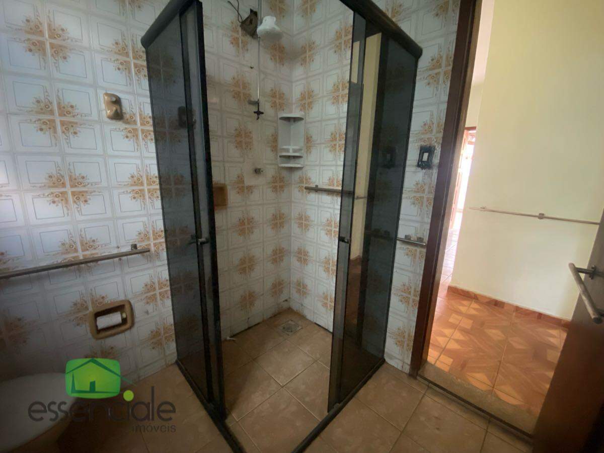 Casa de 360m² e 5 quartos no bairro Jardim Industrial à venda por R$ 840.000