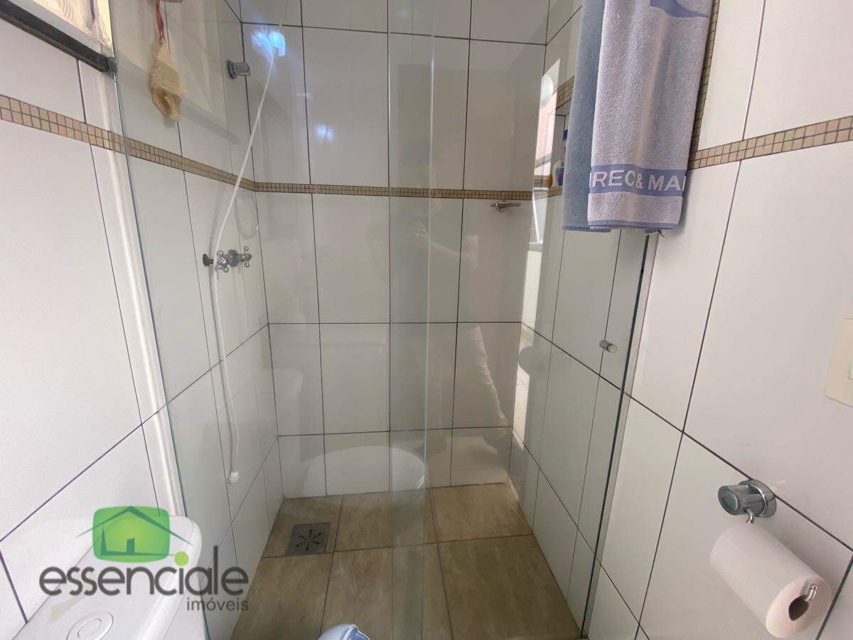 Casa de 210m² e 3 quartos no bairro Jardim Riacho das Pedras à venda por R$ 950.000