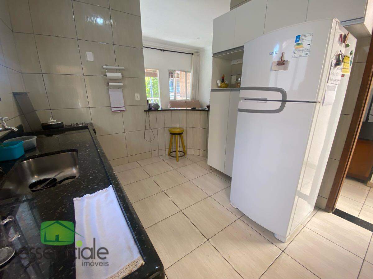 Casa de 210m² e 3 quartos no bairro Jardim Riacho das Pedras à venda por R$ 950.000