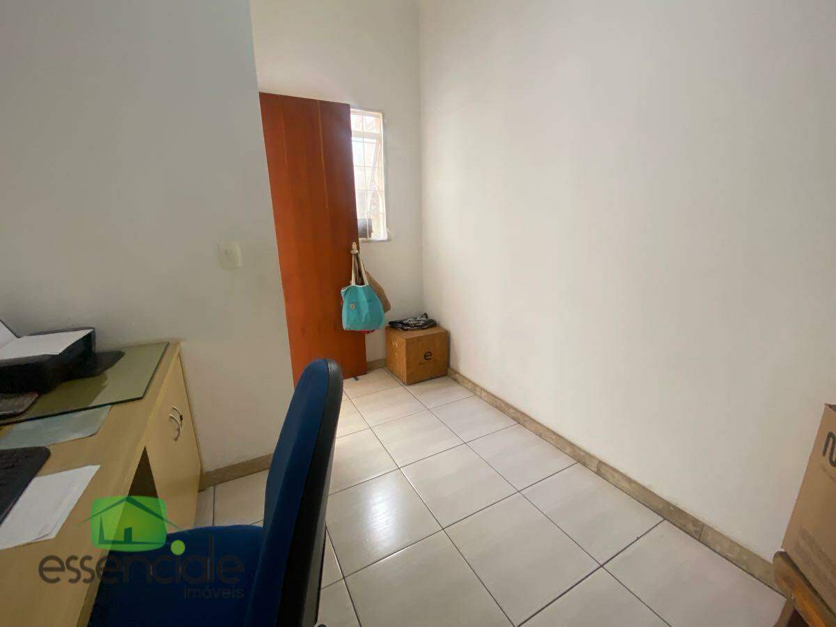 Casa de 210m² e 3 quartos no bairro Jardim Riacho das Pedras à venda por R$ 950.000