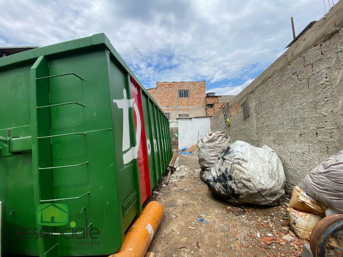 Lote com 150 m² no bairro Eldorado em Contagem à venda por R$ 200.000