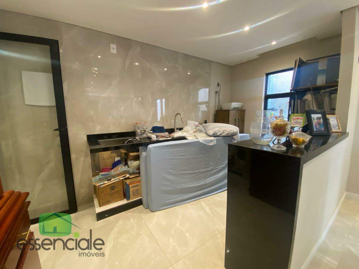 Casa de 234m² e 3 quartos no bairro Eldorado à venda por R$ 790.000