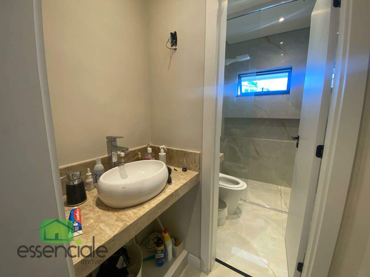Casa de 234m² e 3 quartos no bairro Eldorado à venda por R$ 790.000