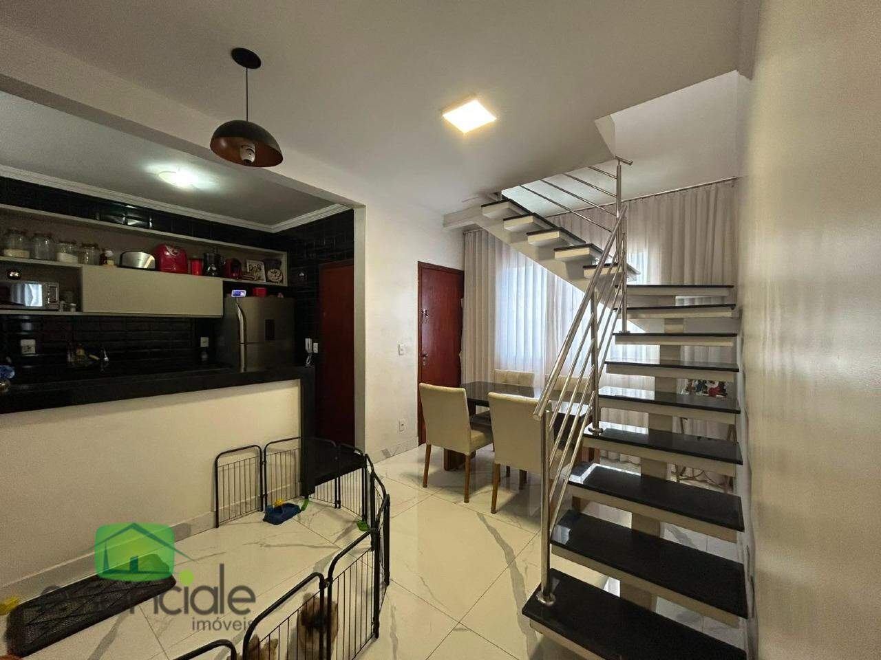 Cobertura de 126m² e 3 quartos no bairro Jardim Riacho das Pedras à venda por R$ 530.000