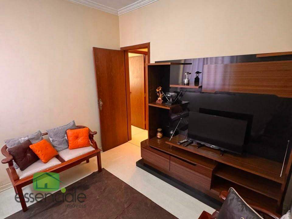 Apartamento com 107 m² e 3 quartos no bairro Industrial em contagem à venda por R$ 375.000