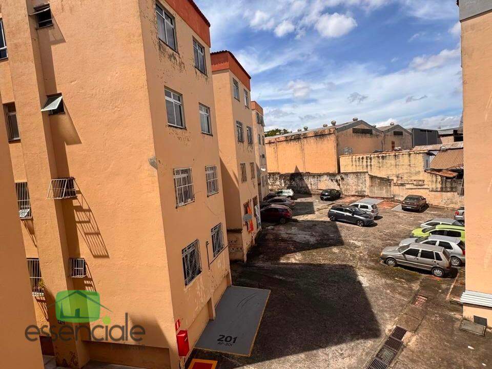Apartamento com 107 m² e 3 quartos no bairro Industrial em contagem à venda por R$ 375.000
