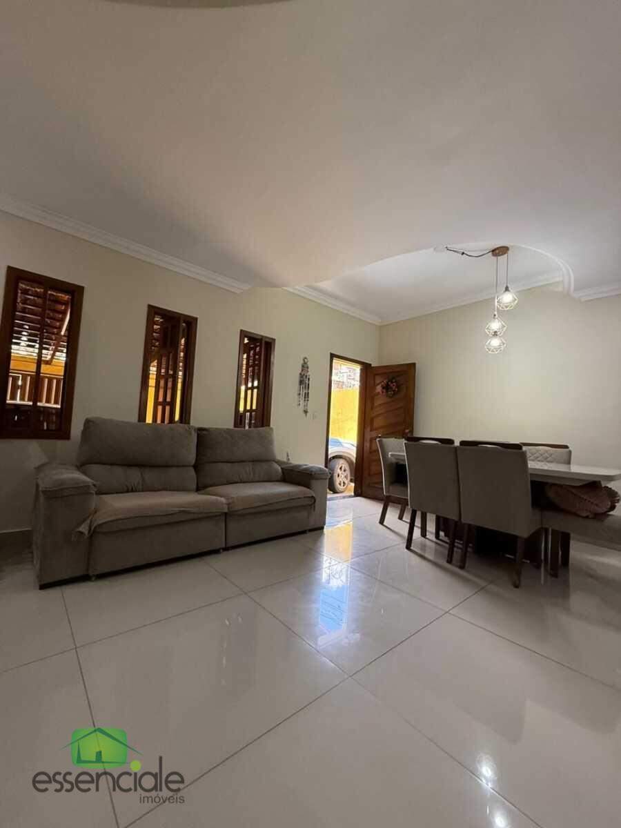 Casa de 150m² e 3 quartos no bairro Jardim Riacho das Pedras à venda por R$ 730.000