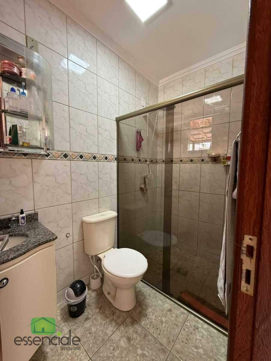 Casa de 150m² e 3 quartos no bairro Jardim Riacho das Pedras à venda por R$ 730.000