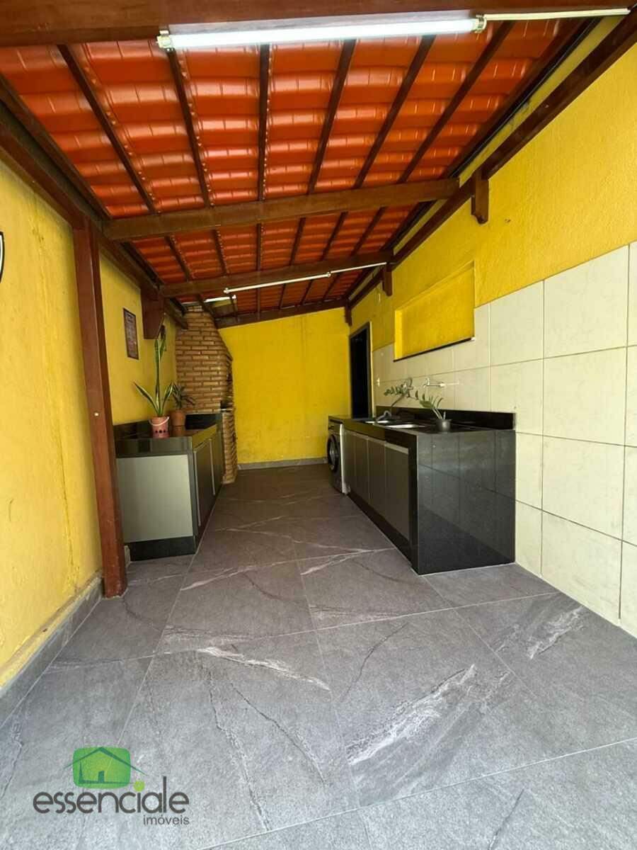 Casa de 150m² e 3 quartos no bairro Jardim Riacho das Pedras à venda por R$ 730.000
