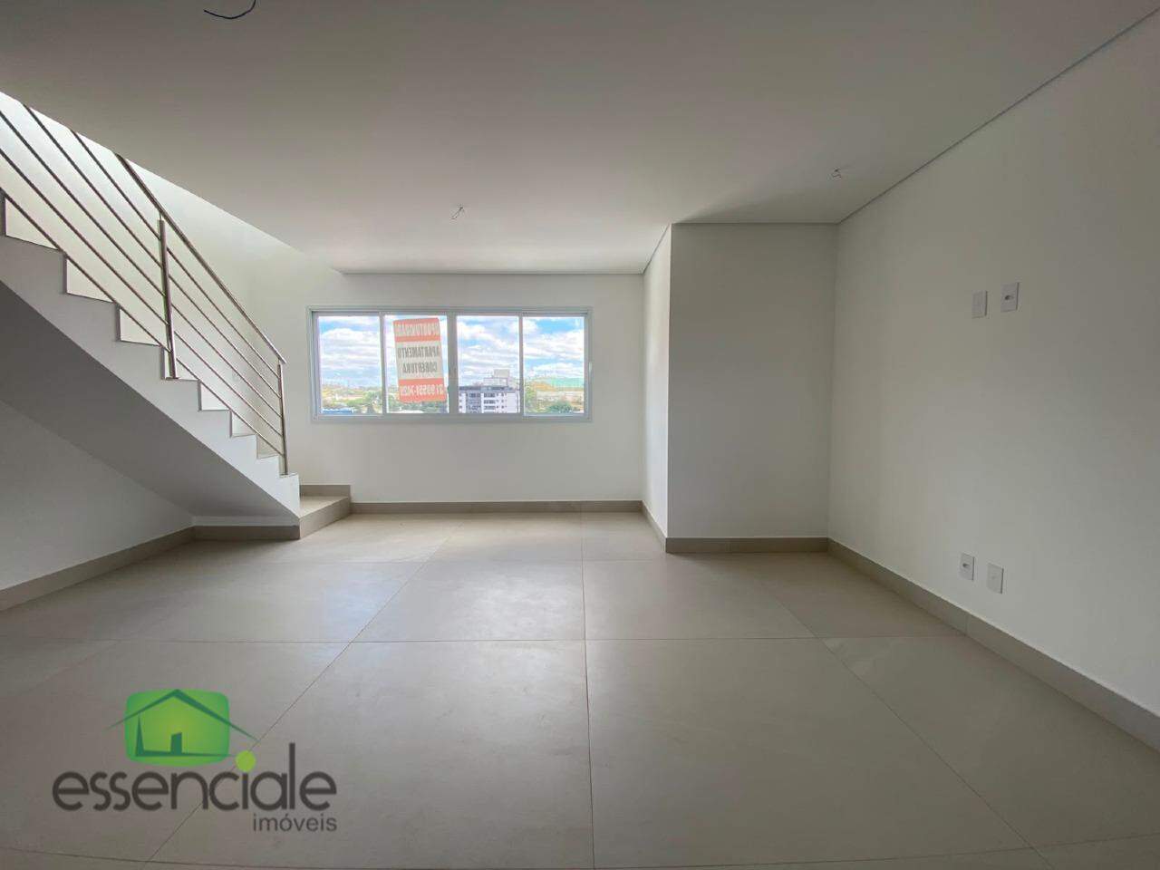 Cobertura de 206 m² e 3 quartos no bairro Jardim Riacho das Pedras à venda por R$ 1.200.000