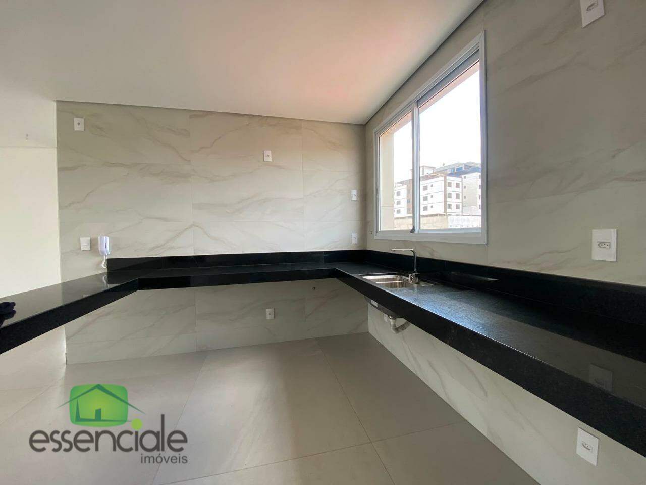 Cobertura de 206 m² e 3 quartos no bairro Jardim Riacho das Pedras à venda por R$ 1.200.000