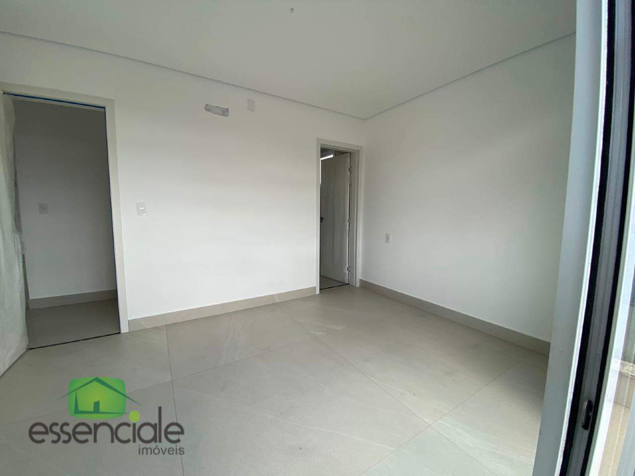 Cobertura de 206 m² e 3 quartos no bairro Jardim Riacho das Pedras à venda por R$ 1.200.000