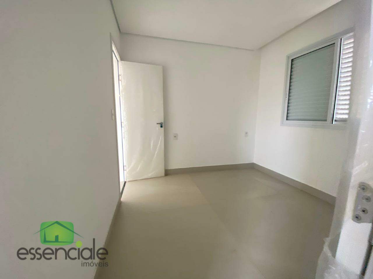 Cobertura de 206 m² e 3 quartos no bairro Jardim Riacho das Pedras à venda por R$ 1.200.000