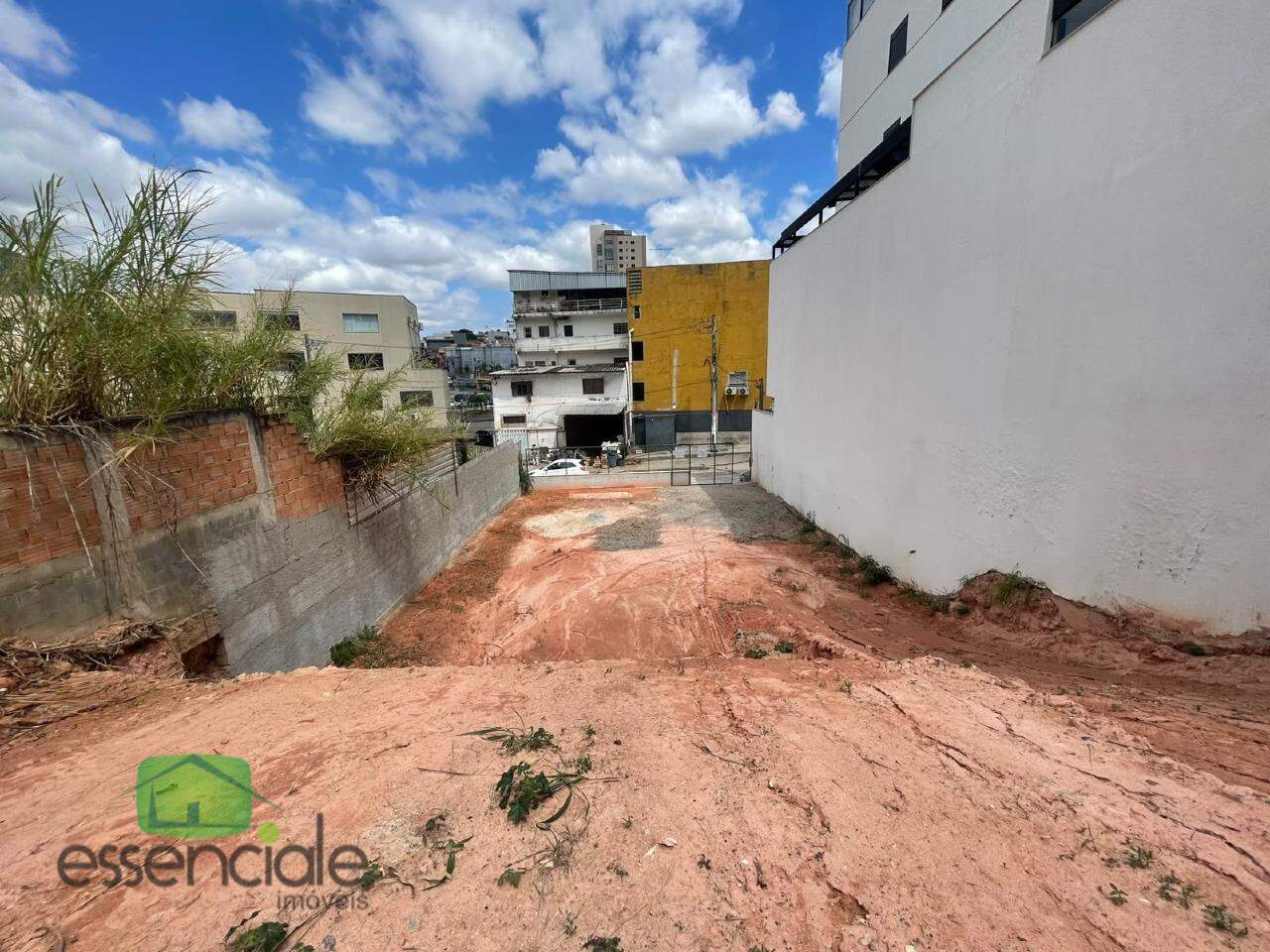 Lote comercial com 496m2 bairro arcádia(centro contagem) a venda pode 990 mil