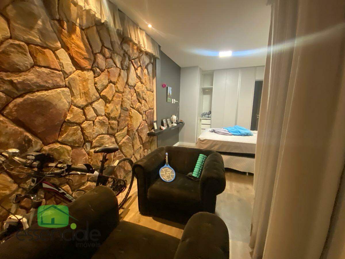 Casa de 340 m² e 3 quartos no bairro Fonte Grande à venda por R$ 1.200.000