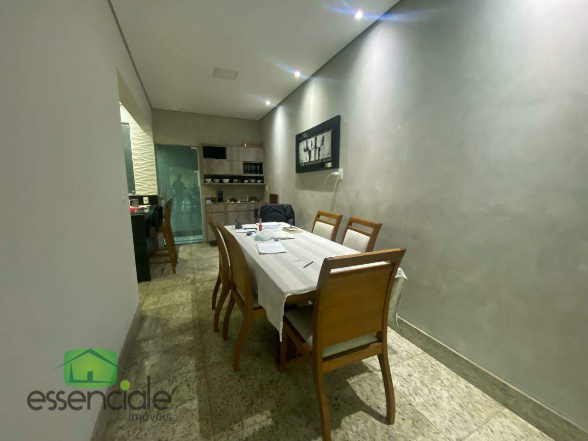 Casa de 340 m² e 3 quartos no bairro Fonte Grande à venda por R$ 1.200.000