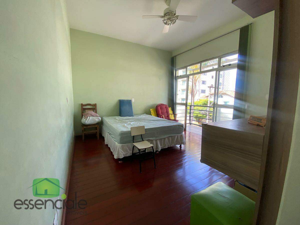 Casa com 251m² e 3 quartos no bairro Jardim Riacho das Pedras à venda por R$ 1.300.000