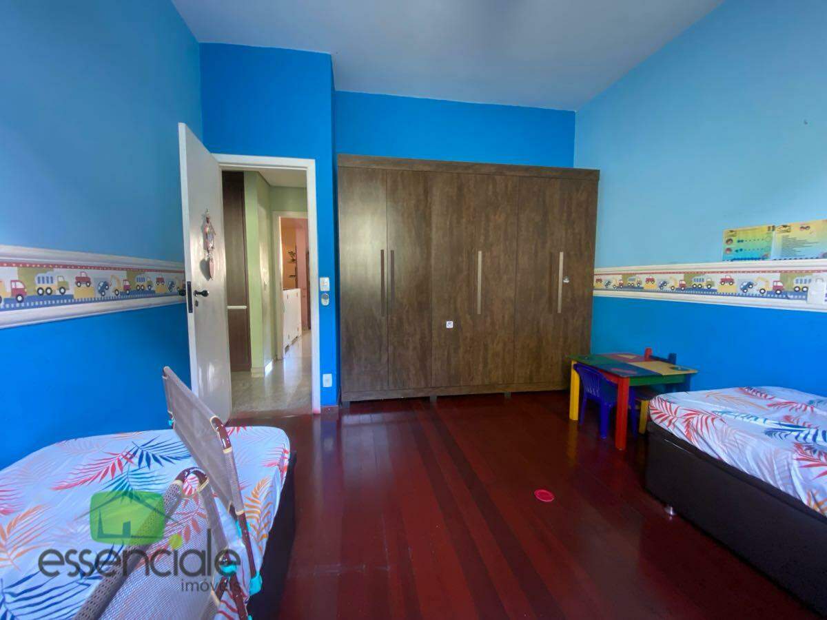 Casa com 251m² e 3 quartos no bairro Jardim Riacho das Pedras à venda por R$ 1.300.000