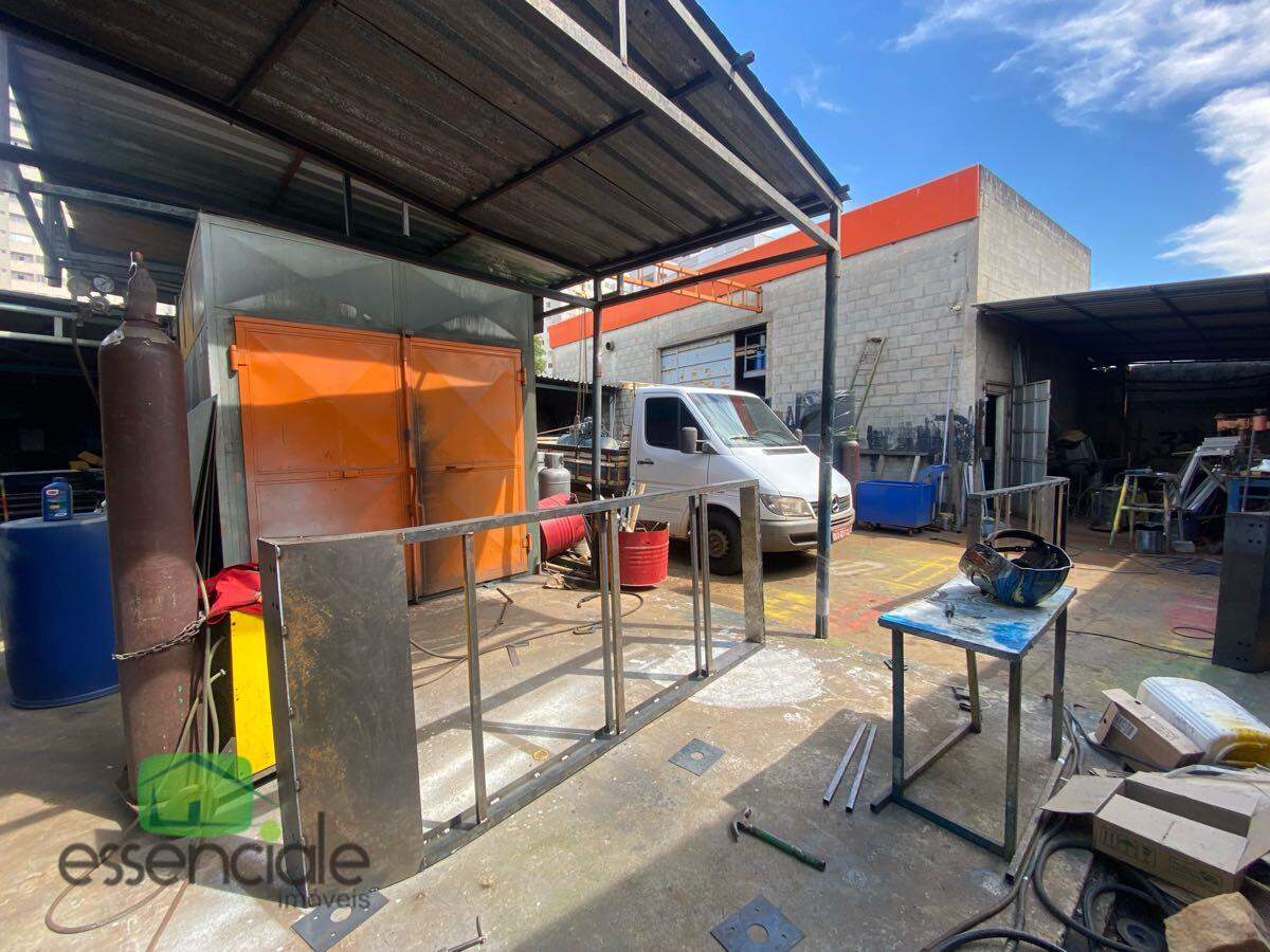 Lote com 450 m² no bairro Jardim Riacho à venda por R$ 2.000.000