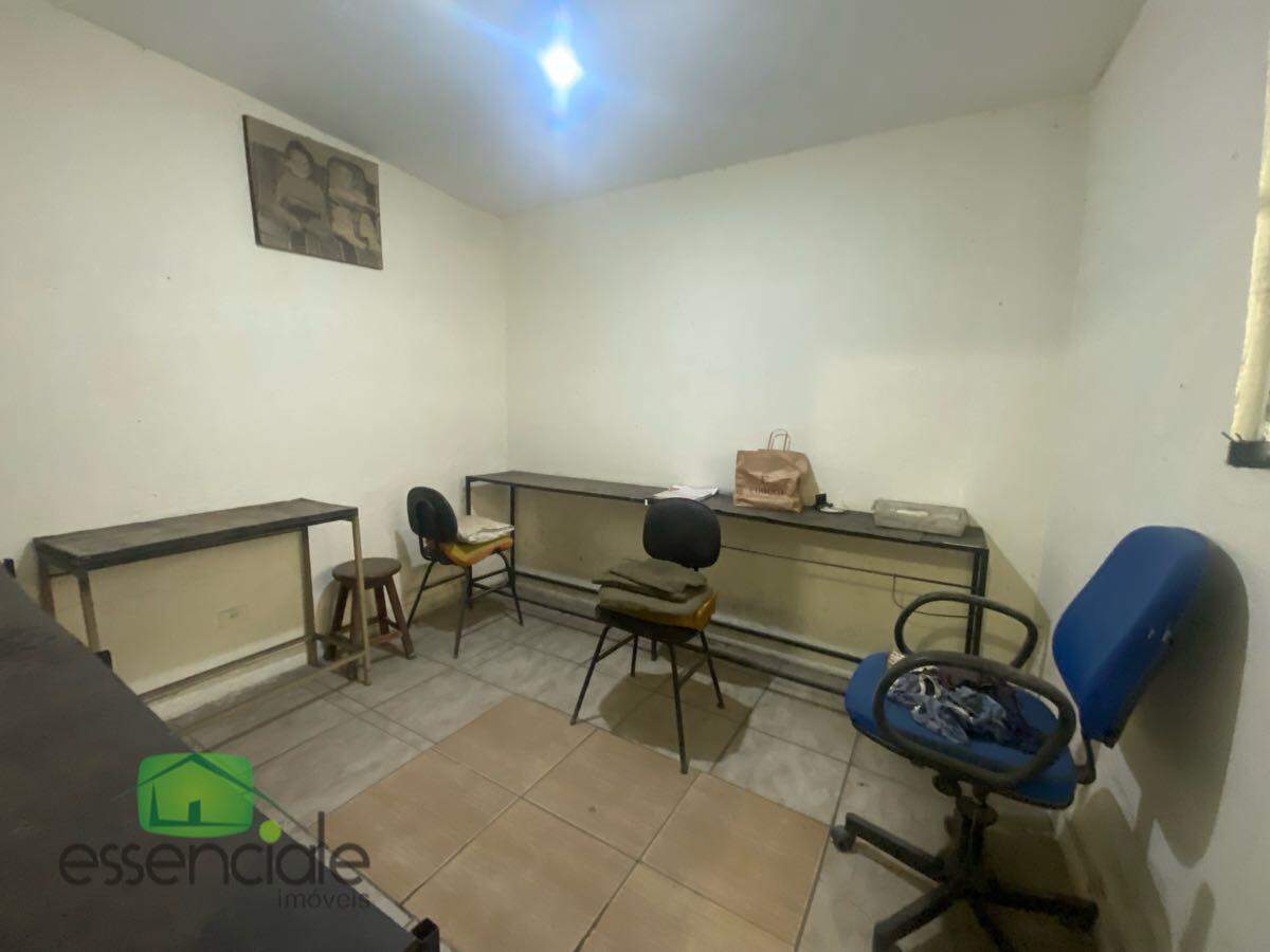 Casa de 360 m² e 3 quartos no bairro Eldorado à venda por R$ 470.000