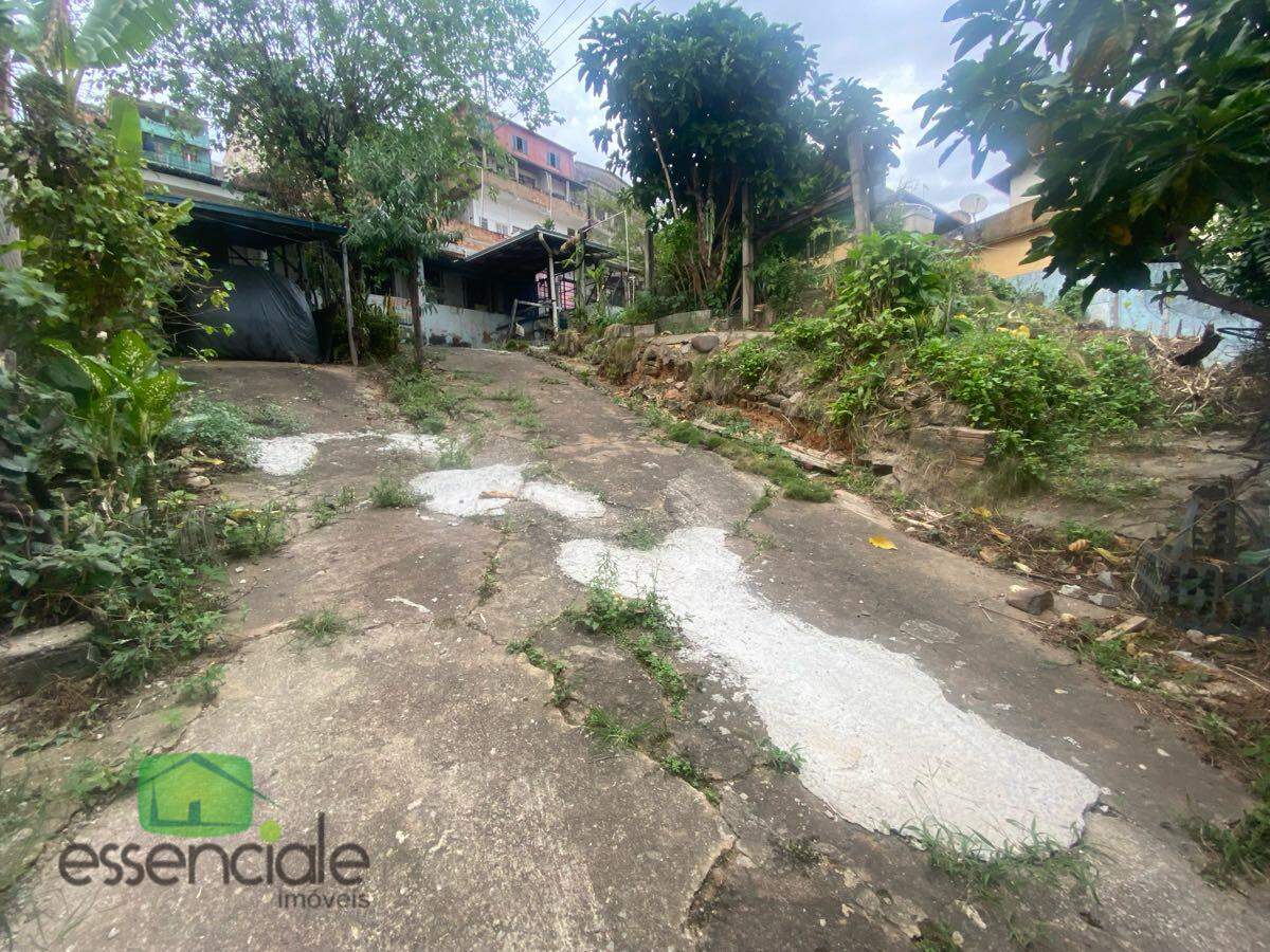 Lote de 360 m² no bairro Bandeirantes à venda por R$ 550.000