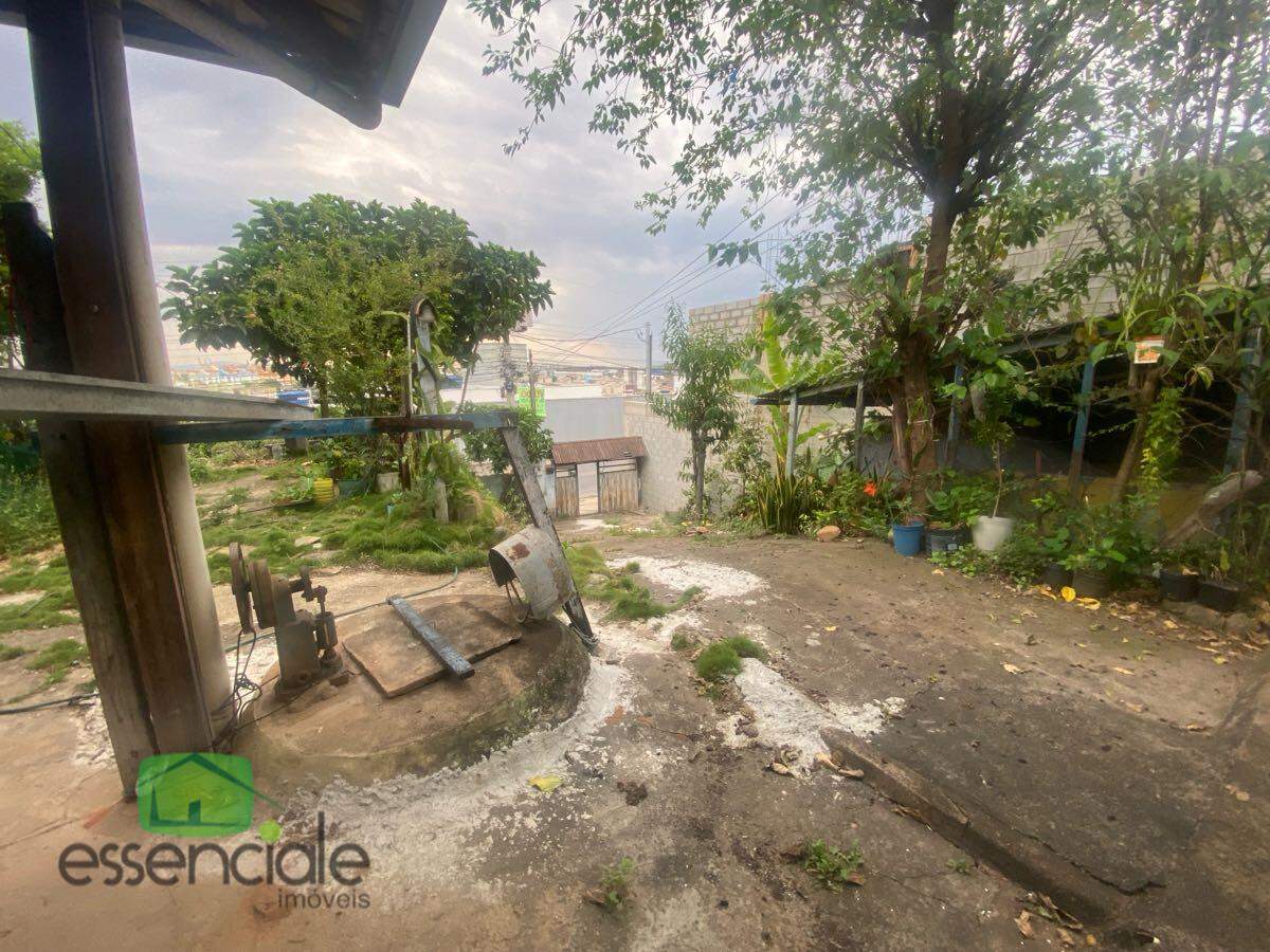 Lote de 360 m² no bairro Bandeirantes à venda por R$ 550.000