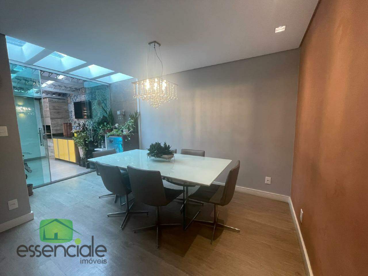 Casa Geminada, 3 quartos suite Jardim Riacho R$ 947.900,00