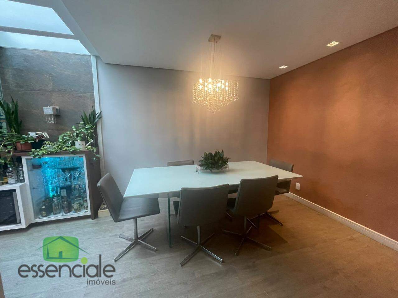 Casa Geminada, 3 quartos suite Jardim Riacho R$ 947.900,00
