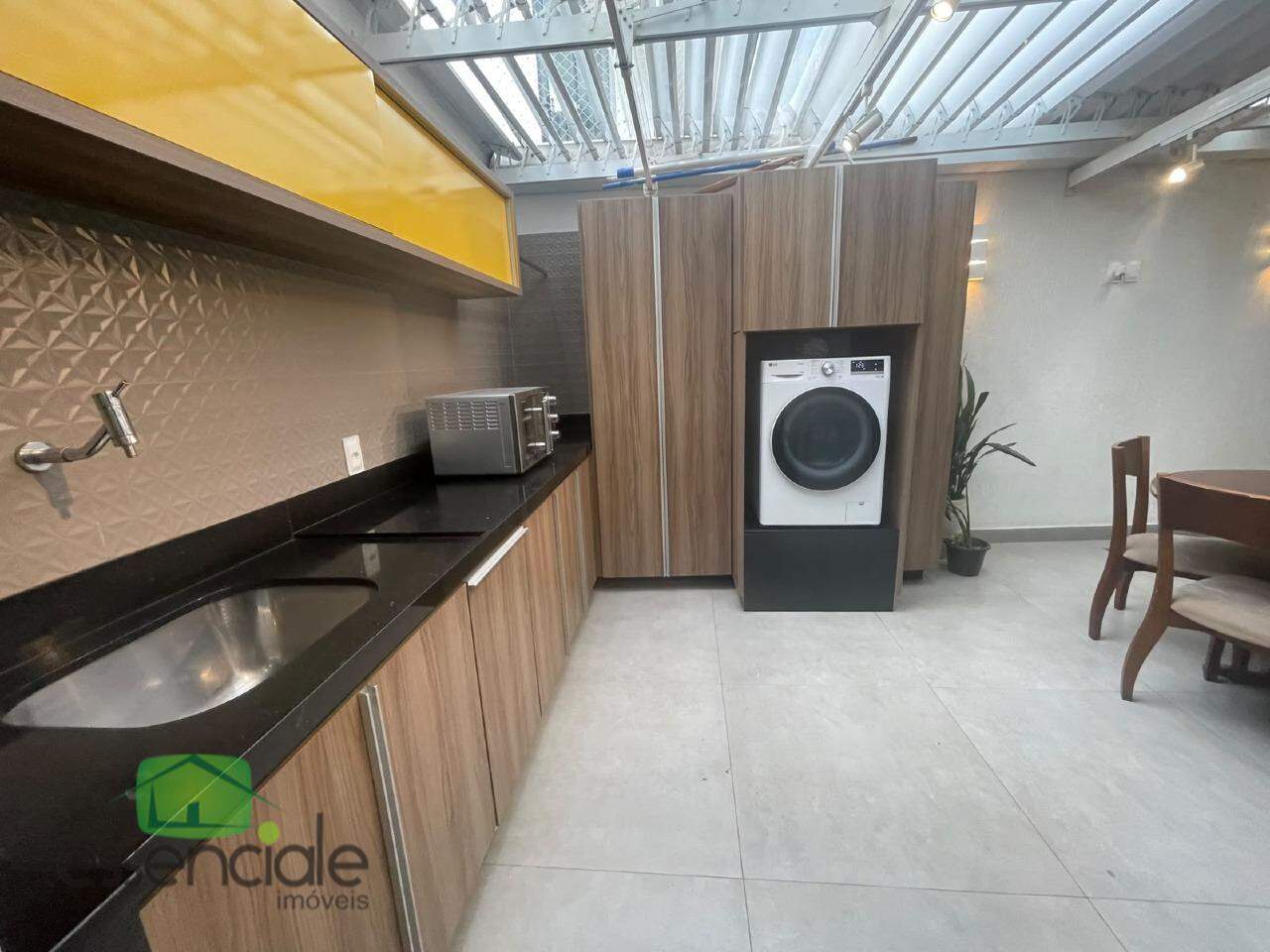 Casa Geminada, 3 quartos suite Jardim Riacho R$ 947.900,00