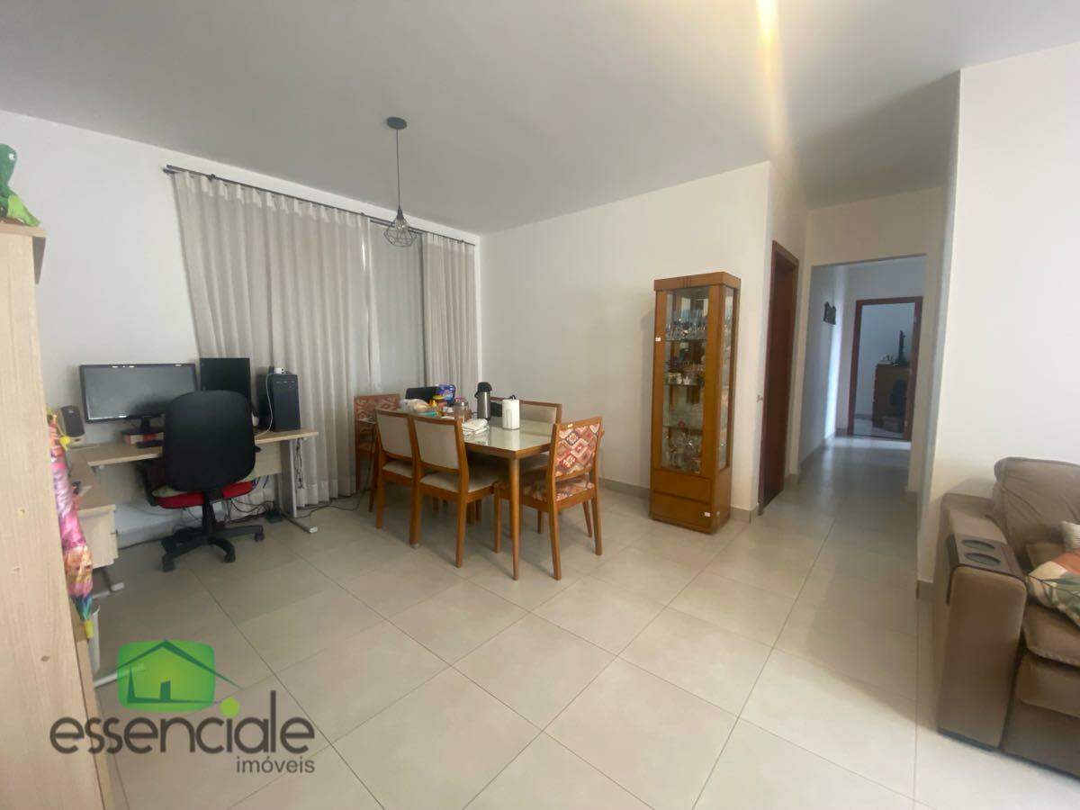 Apartamento de 94m² e 3 quartos no bairro Europa à venda por R$ 480.000
