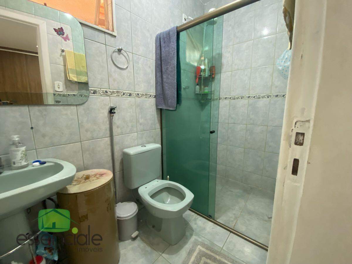 Cobertura de 182 m² e 4 quartos no bairro Santa Cruz à venda por R$ 745.000