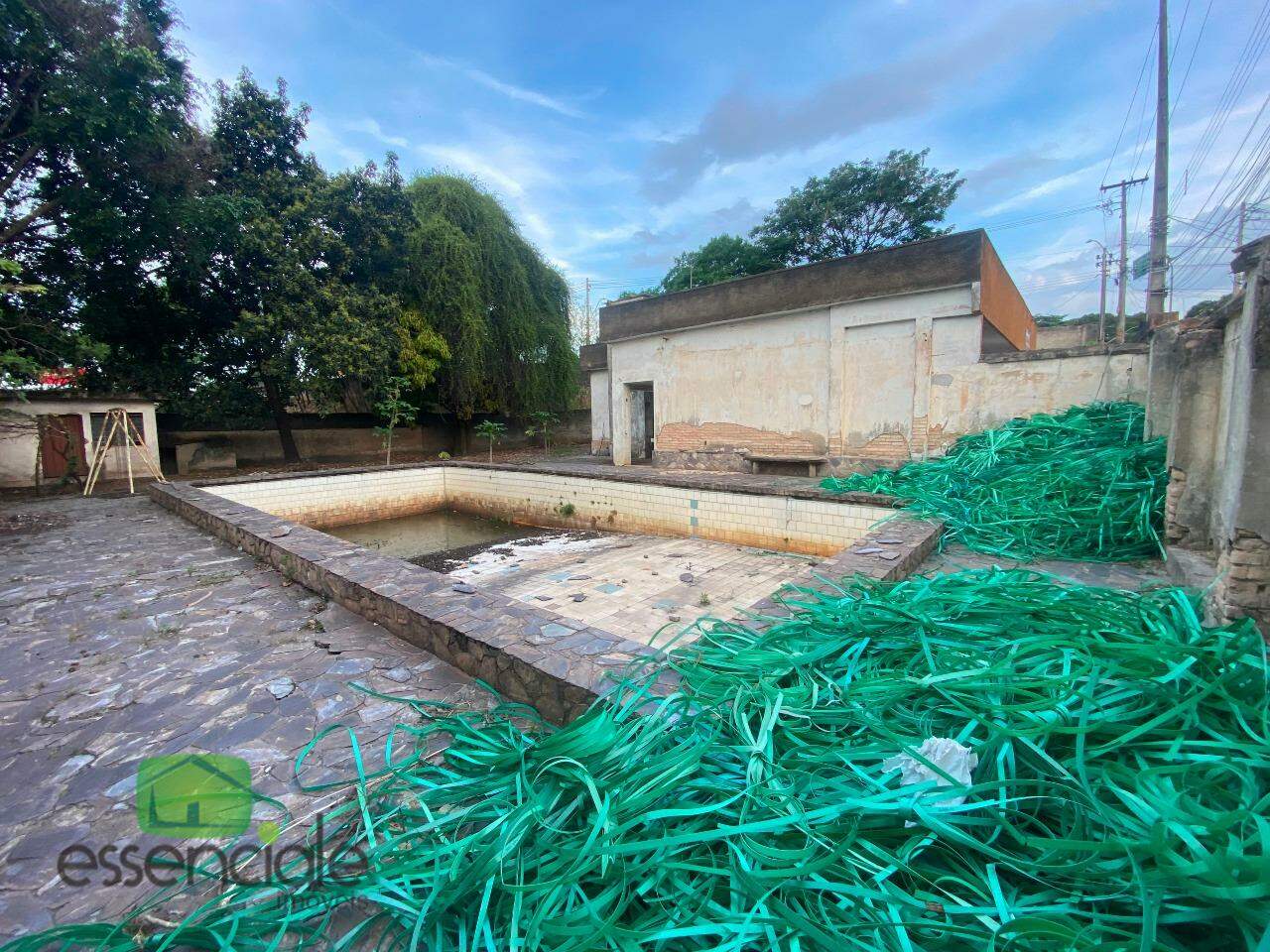 Lote de 1.000 m² no bairro Santa Terezinha à venda por R$ 1.000.000,00