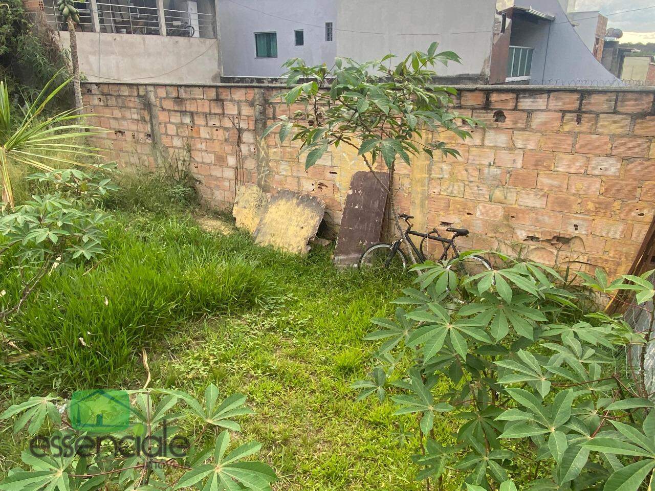 Lote de 185 m² no bairro Europa à venda por R$ 350.000