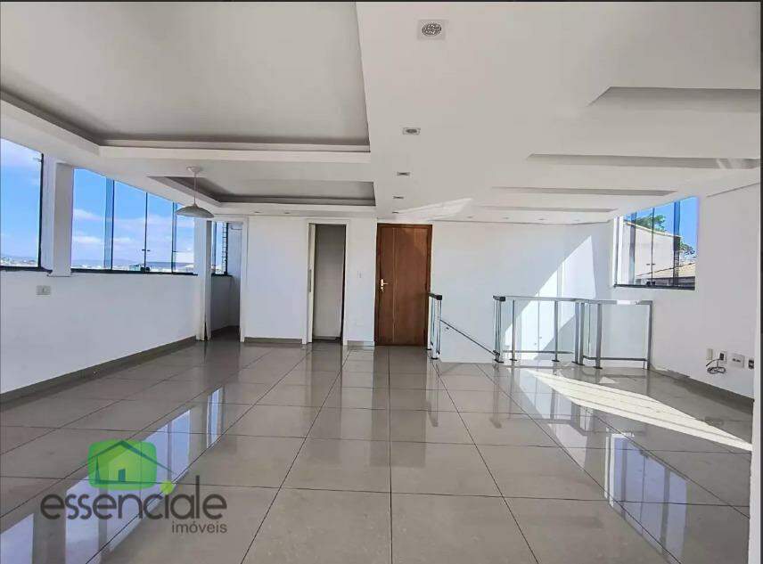 Cobertura de 168 m² e 4 quartos no bairro Alvorada à venda por R$ 650.000