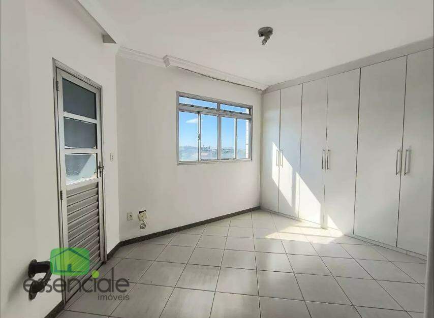 Cobertura de 168 m² e 4 quartos no bairro Alvorada à venda por R$ 650.000