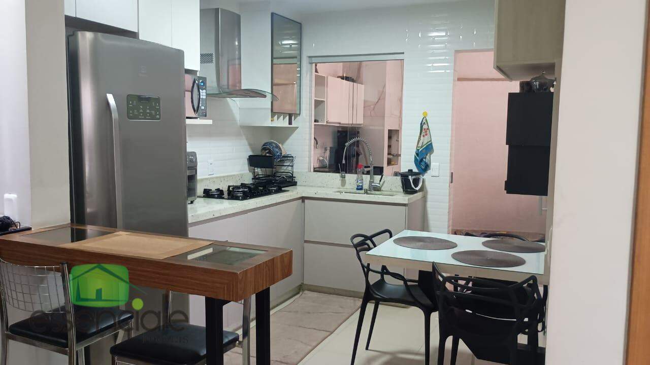 Casa Geminada, Bairro Sapucaias III, 2 Quartos,valor R$550.000,00