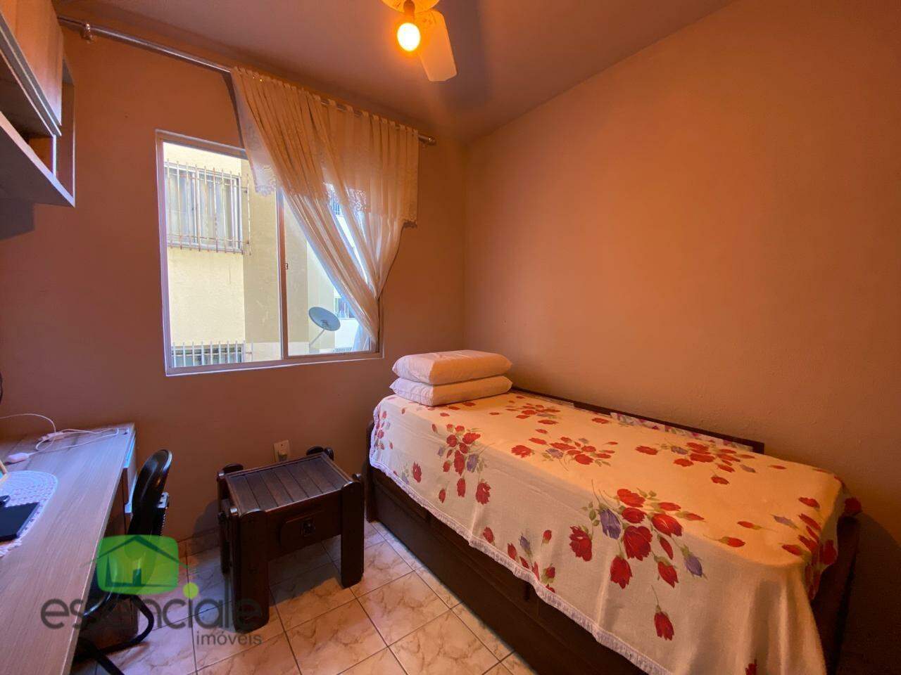 Apartamento com 40 m² e dois quartos no bairro Alvorada à venda por R$ 250.000