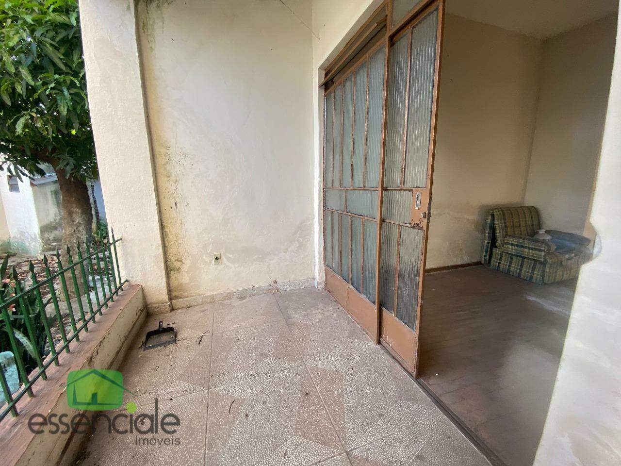 Casa de 360 m² e 4 quartos à venda no bairro Eldorado por R$ 690.000