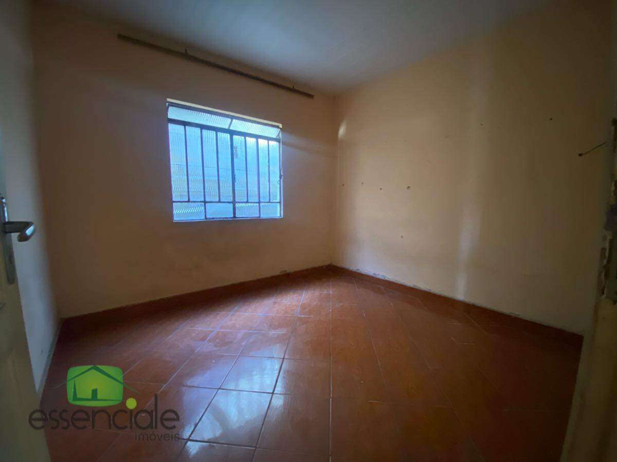 Casa de 360 m² e 5 quartos no bairro Novo Riacho à venda por R$ 600.000