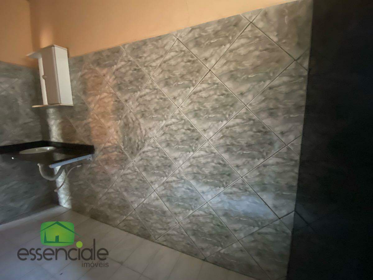 Casa de 360 m² e 5 quartos no bairro Novo Riacho à venda por R$ 600.000