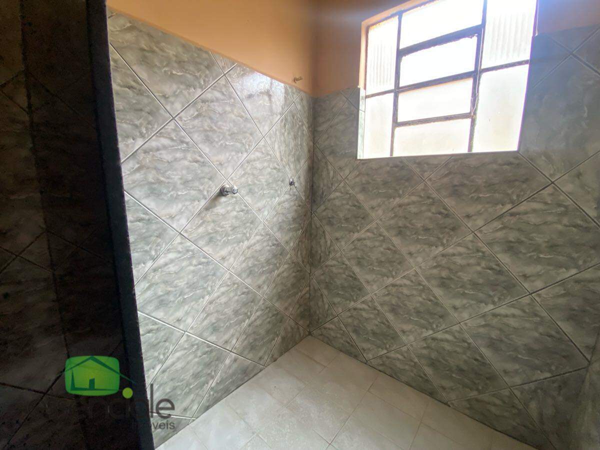 Casa de 360 m² e 5 quartos no bairro Novo Riacho à venda por R$ 600.000