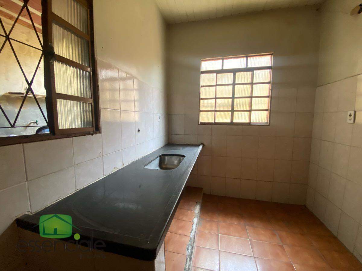 Casa de 360 m² e 5 quartos no bairro Novo Riacho à venda por R$ 600.000